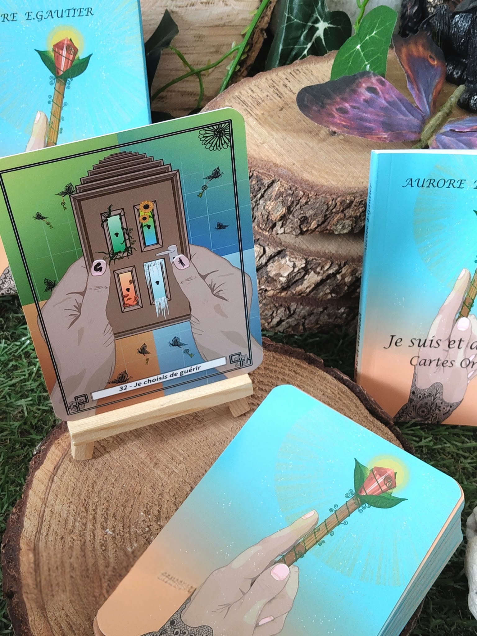 Oracle Je suis et au-delà (Aurore Gautier) : cartes et papillon violet — affirmations positives, carte du jour.