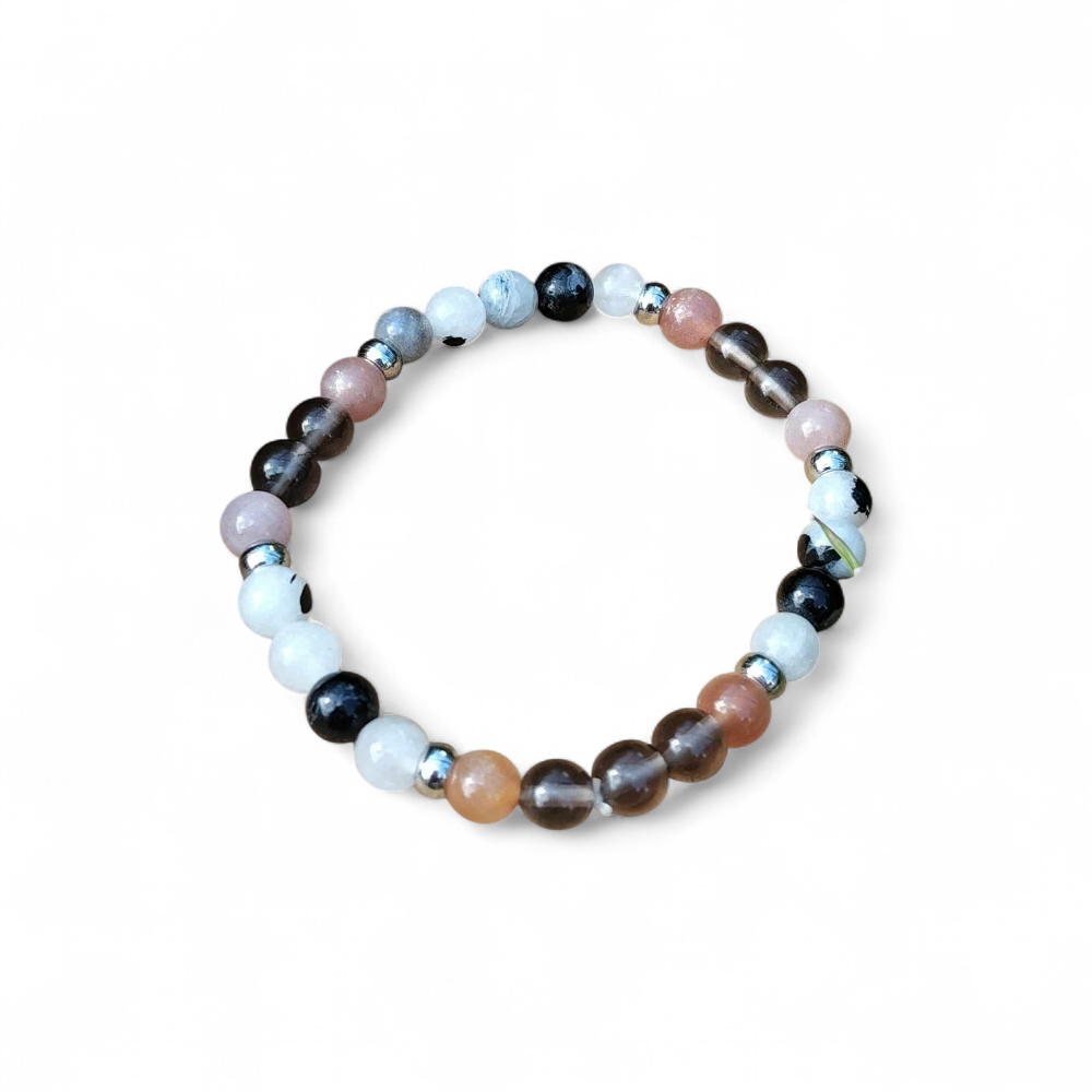 Bracelet Deuil sur fond clair, perles 6 mm noires, blanches et rose pâle pour apaiser le cœur, retrouver de la douceur et garder sa force intérieure
