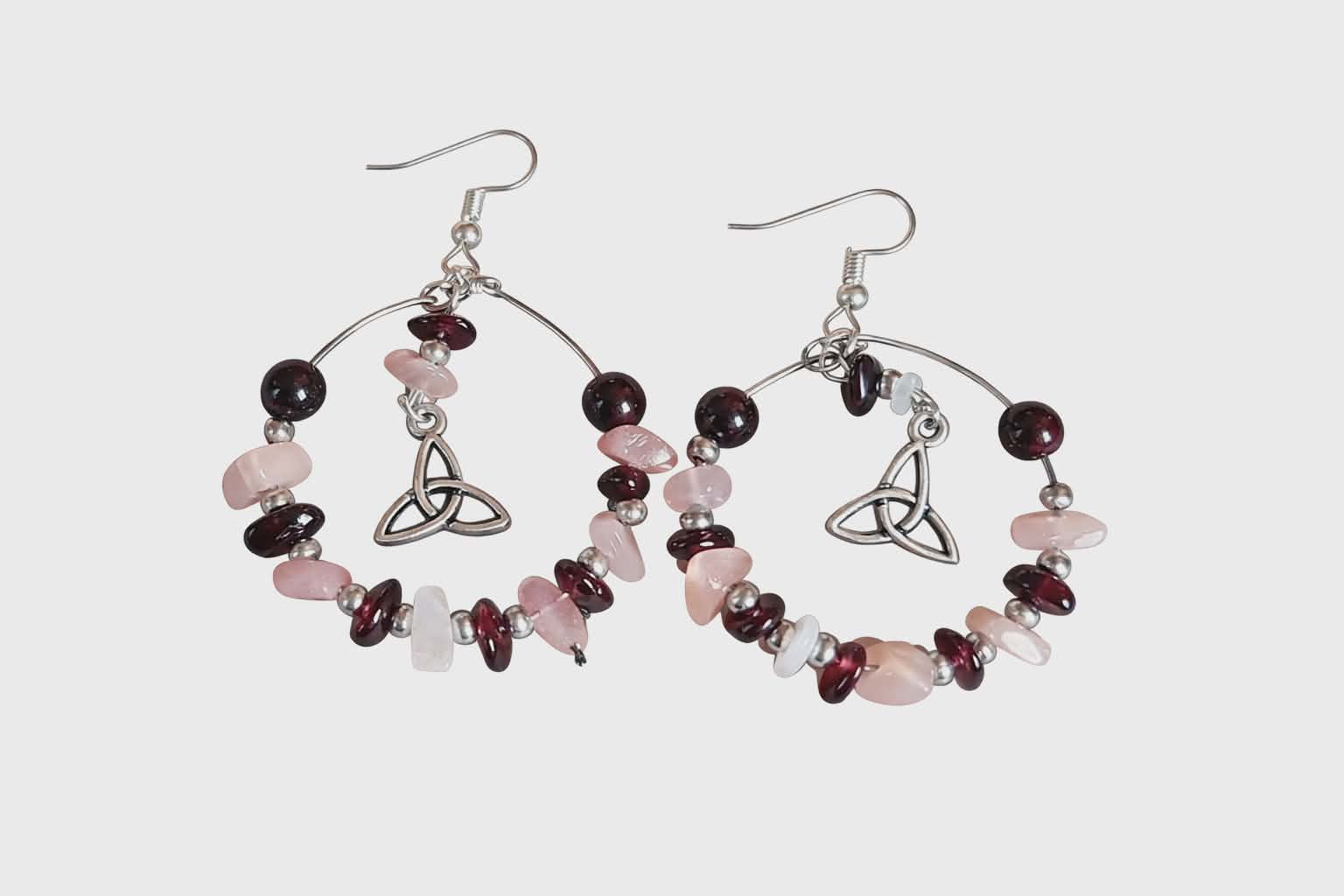 Création Magic Gaïa boucles d’oreilles grenat
