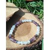 Bracelet création Magic Gaïa 6 mm en Quartz Seven et Péristérite sur rondin de bois, perles violettes et blanches, intuition et recentrage