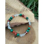 Bracelet prémenstruel 6 mm sur rondin de bois avec aiguilles de sapin, malachite, cornaline et cristal de roche pour vitalité douce et apaisement du cœur