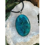 Pendentif chrysocolle argent 925 sur cristal blanc, pierre ovale bleu vert naturelle avec cordon noir, apaisement et communication harmonieuse.