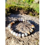 Bracelet Opale dendritique 6 mm Merlinite en perles naturelles sur élastique, nuances crème, grises, brunes et noires aux motifs minéraux uniques.