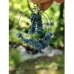 Créoles pendantes en cyanite bleue Magic Gaïa, bijou en pierre naturelle pour équilibre, douceur et écoute de soi.