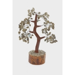 Arbre de vie en labradorite 21 cm sur socle en bois sur fond blanc, éclats bleu gris naturels, stabilité intérieure et énergie protectrice.
