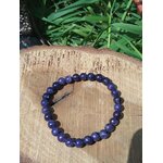 Bracelet lépidolite 6 mm sur rondin de bois avec papillon, perles naturelles violettes pour équilibre du ressenti, centrage et douceur intérieure