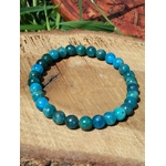 Bracelet apatite bleue 6 mm sur rondin de bois, pierre naturelle associée à l’intuition, à la parole fluide et à l’ouverture du chakra gorge
