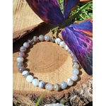 Bracelet Agate du Botswana sur rondin de bois avec papillon, soutien émotionnel, douceur intérieure et reprise d’élan