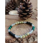 Bracelet Fibromyalgie perles vertes malachite et jaunes serpentine sur bois brut avec pomme de pin, apaisement quotidien et douceur intérieure