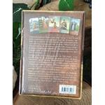 La Sagesse des Anges (Radleigh Valentine) : dos de boîte du tarot avec texte et code-barres, décor bois et feuillage.