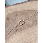 Bracelet doré en acier inoxydable sur bois anneau ovale pavé de strass centré, bijou femme fin et lumineux