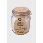 Bougie parfumée jasmin en cire de soja, pot en verre strié avec couvercle en liège et étiquette kraft, fond blanc, ambiance douce et apaisante.
