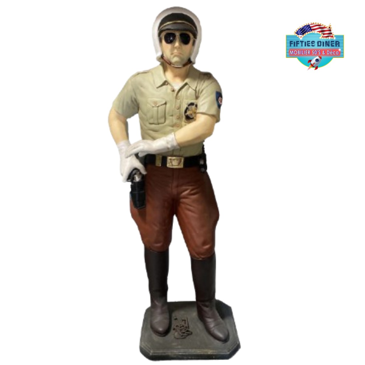 statue en résine d'un policier américain