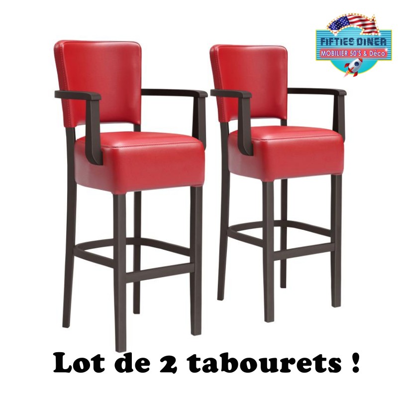 paire de tabouret américains avec accoudoirs et dossier en cuir rouge