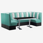 coin repas vintage avec banquettes en U vinyle turquoise et table chromée rétro