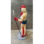 statue stop-trottoir pompiste femme