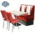 ensemble de cuisine américaine avec banquette en vinyle et chaises bicolores assorties