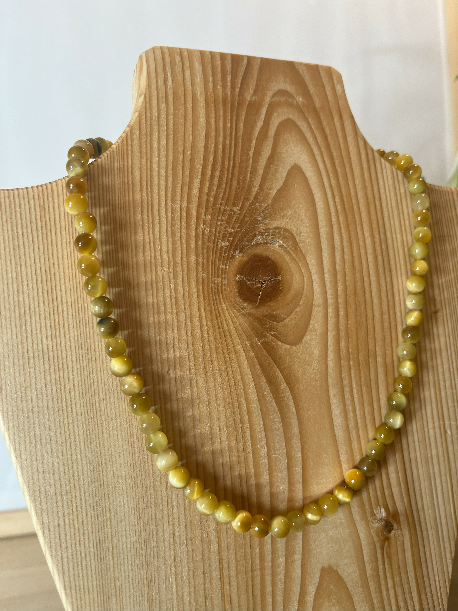 oeil jaune 2