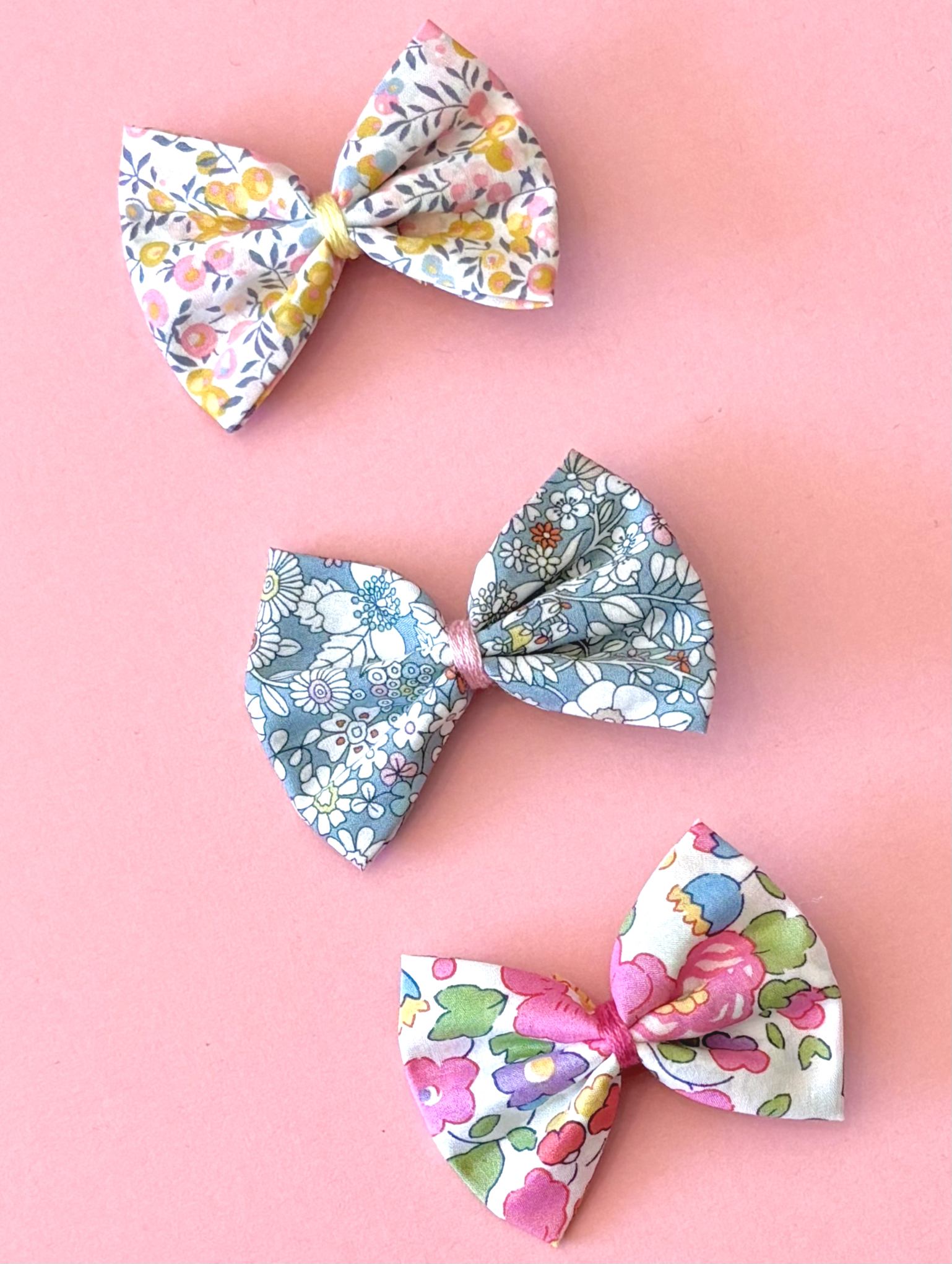 Barrette noeud trio poudré