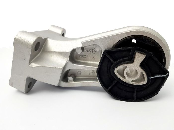 SUPPORT MOTEUR RENAULT MASTER III (2)