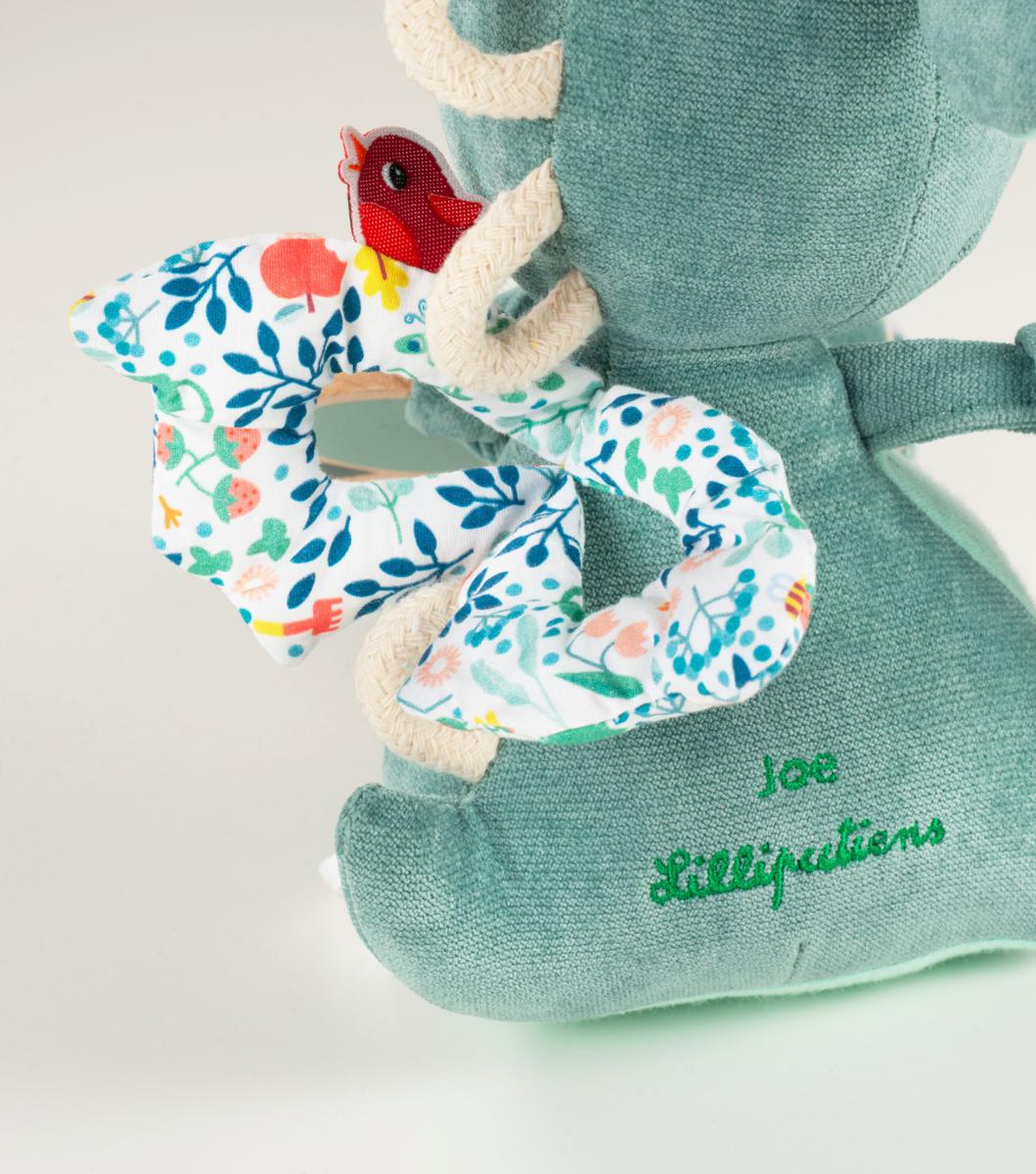 joe-dragon-peluche-activites-lilliputiens-3