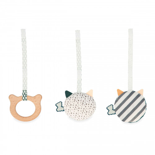 jouets-sensoriels-a-suspendre-set-de-3
