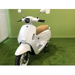 scooter blanc
