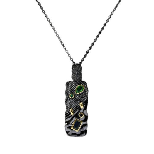 collier-avec-pendentif-en-zircon-et-cris_description-9-removebg-preview