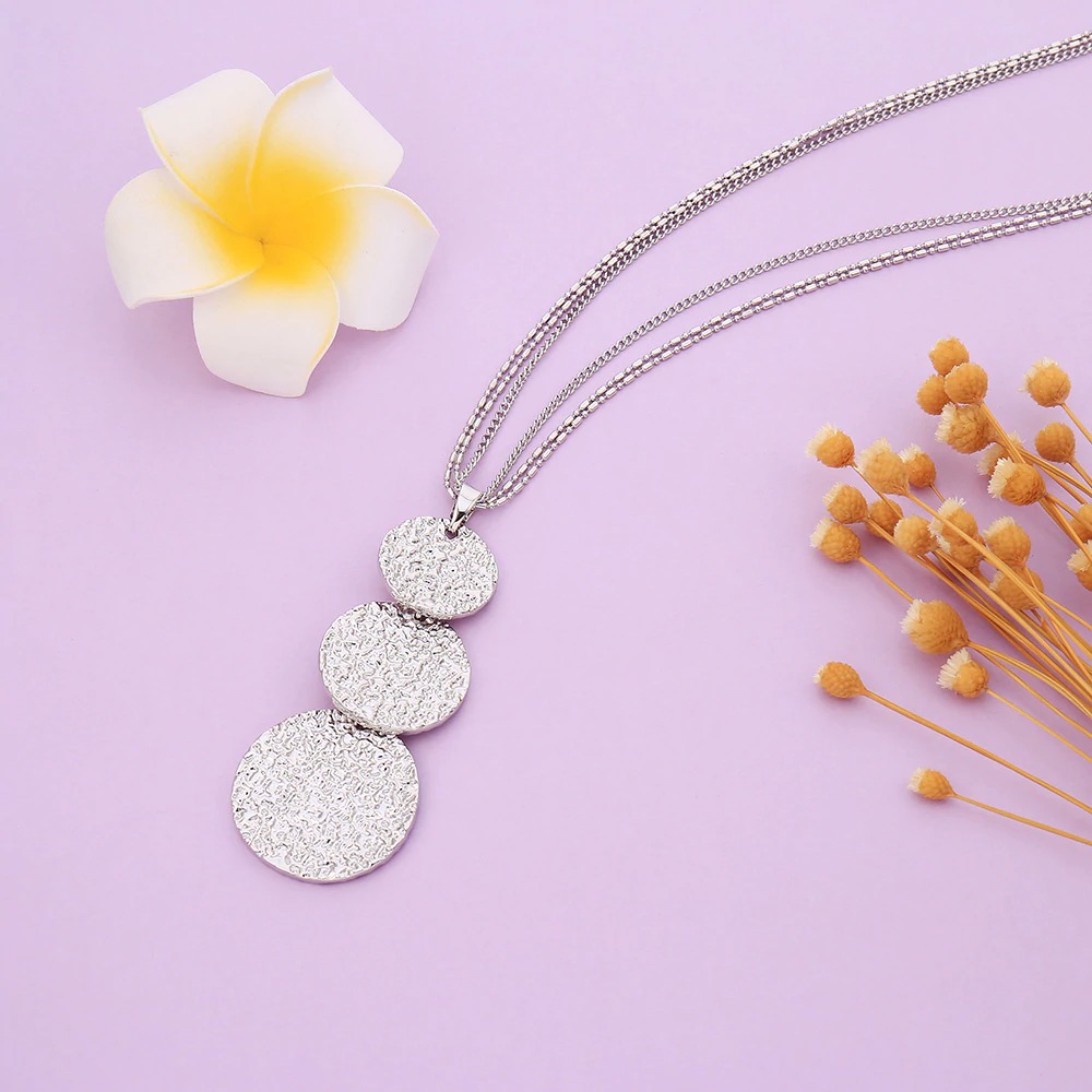 collier-rond-pour-femme-avec-pendentif_description-1