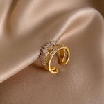 bague-de-luxe-en-zircon-dore-pour-femme_main-4 (1)