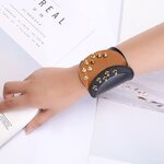 d-d-mode-femmes-punk-bracelet-large-en_main-1