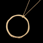 collier-long-avec-pendentif-en-grand-cer_description-20 (1)
