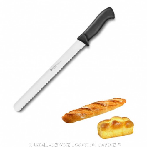 Couteau à pain et brioche