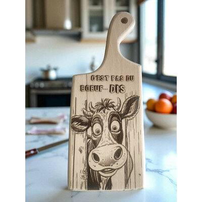 planche apero-ou-a--decouper-bois-hetre-personnalisee-gravee-vache.jpg