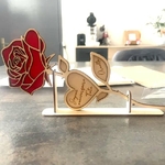 ROSES SUR PRESENTOIR