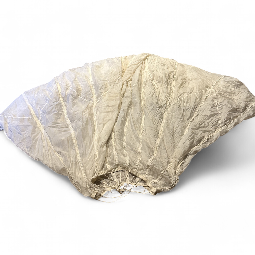 voile de parachute ventral blanche