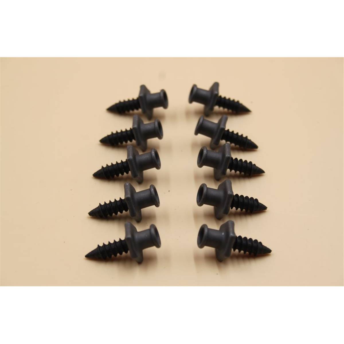 Téton fixation pare brise