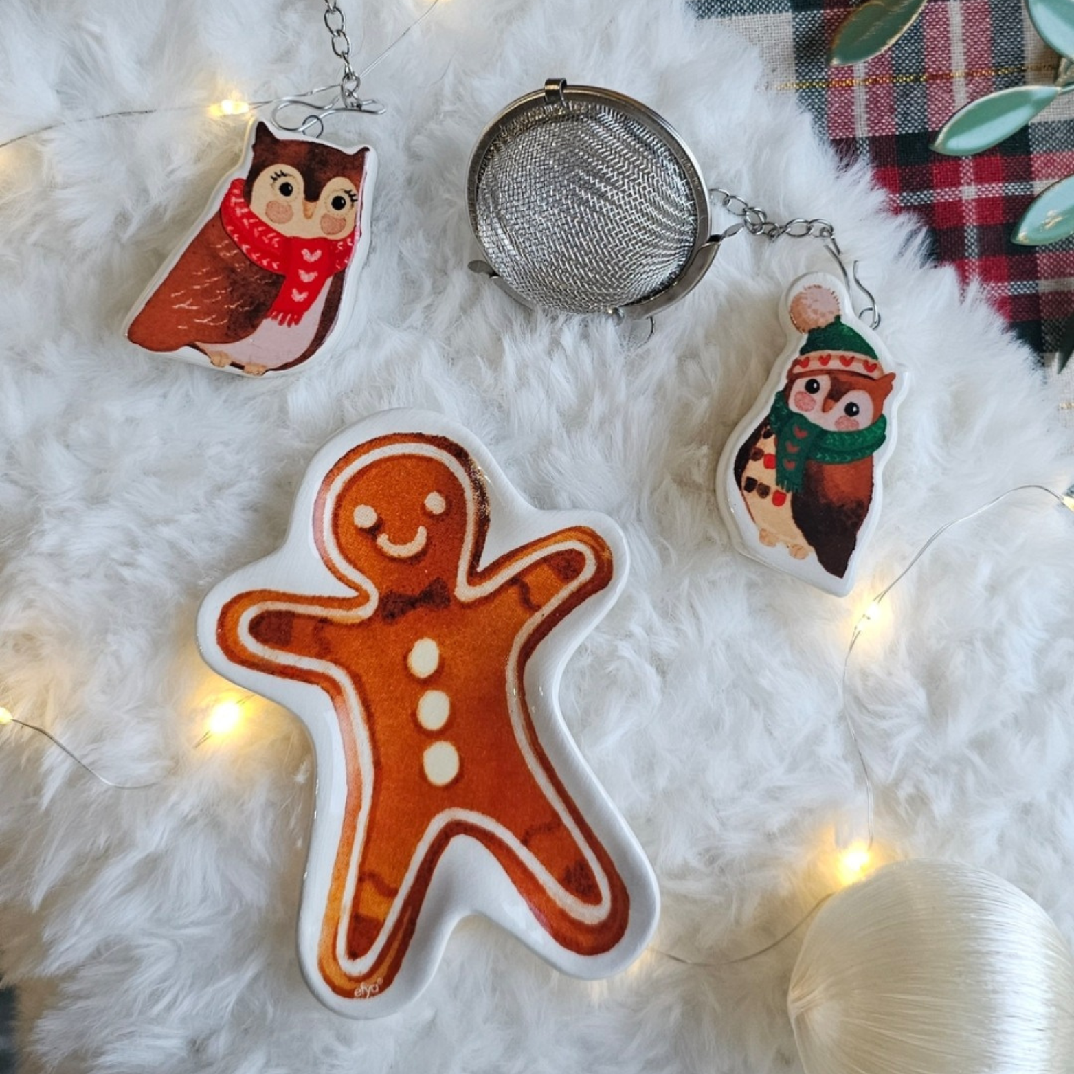 Black and Red Christmas Market Logo.zip - 5