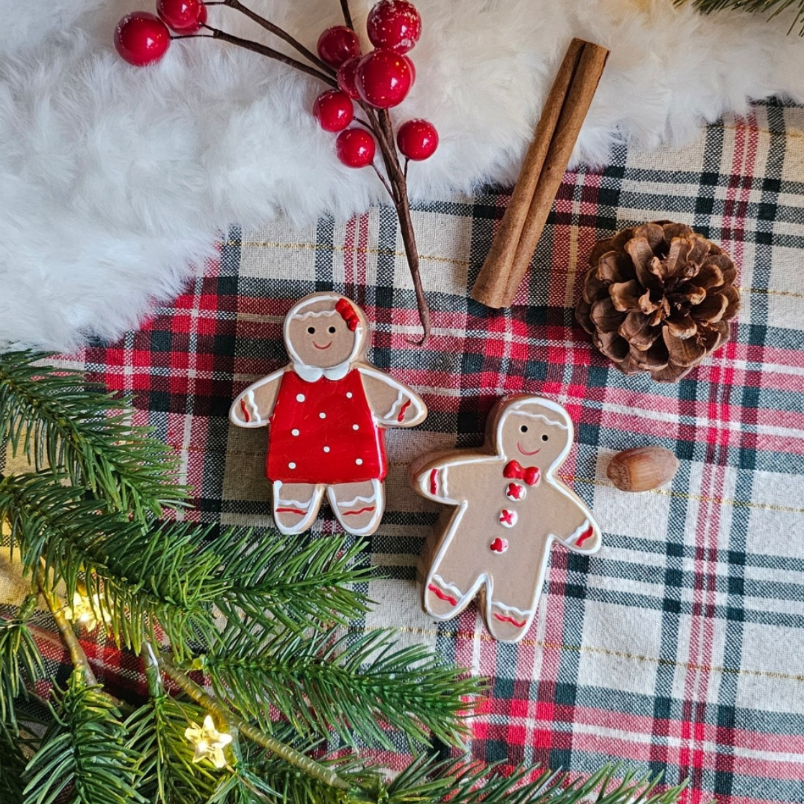 Black and Red Christmas Market Logo.zip - 45