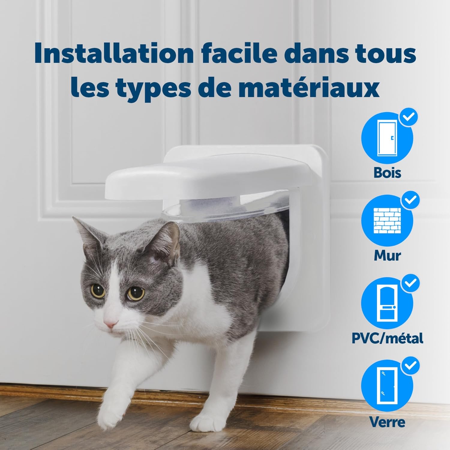 Vue de la chatière PetSafe installée sur porte vitrée