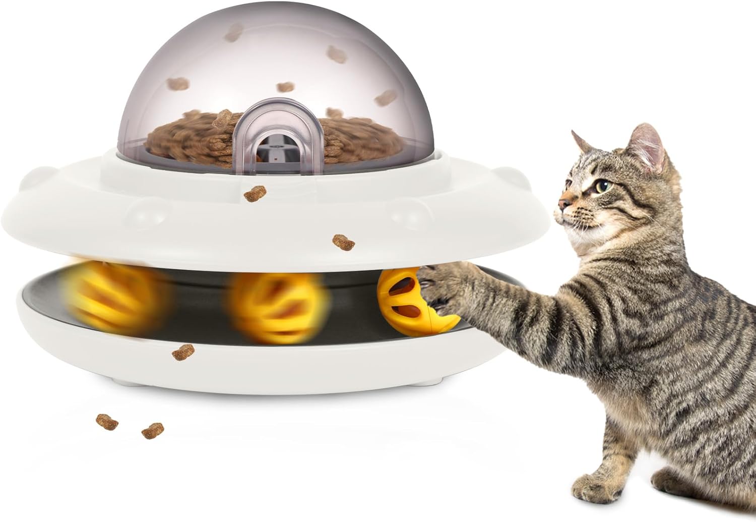 Chat jouant avec le jouet interactif UFO en rotation