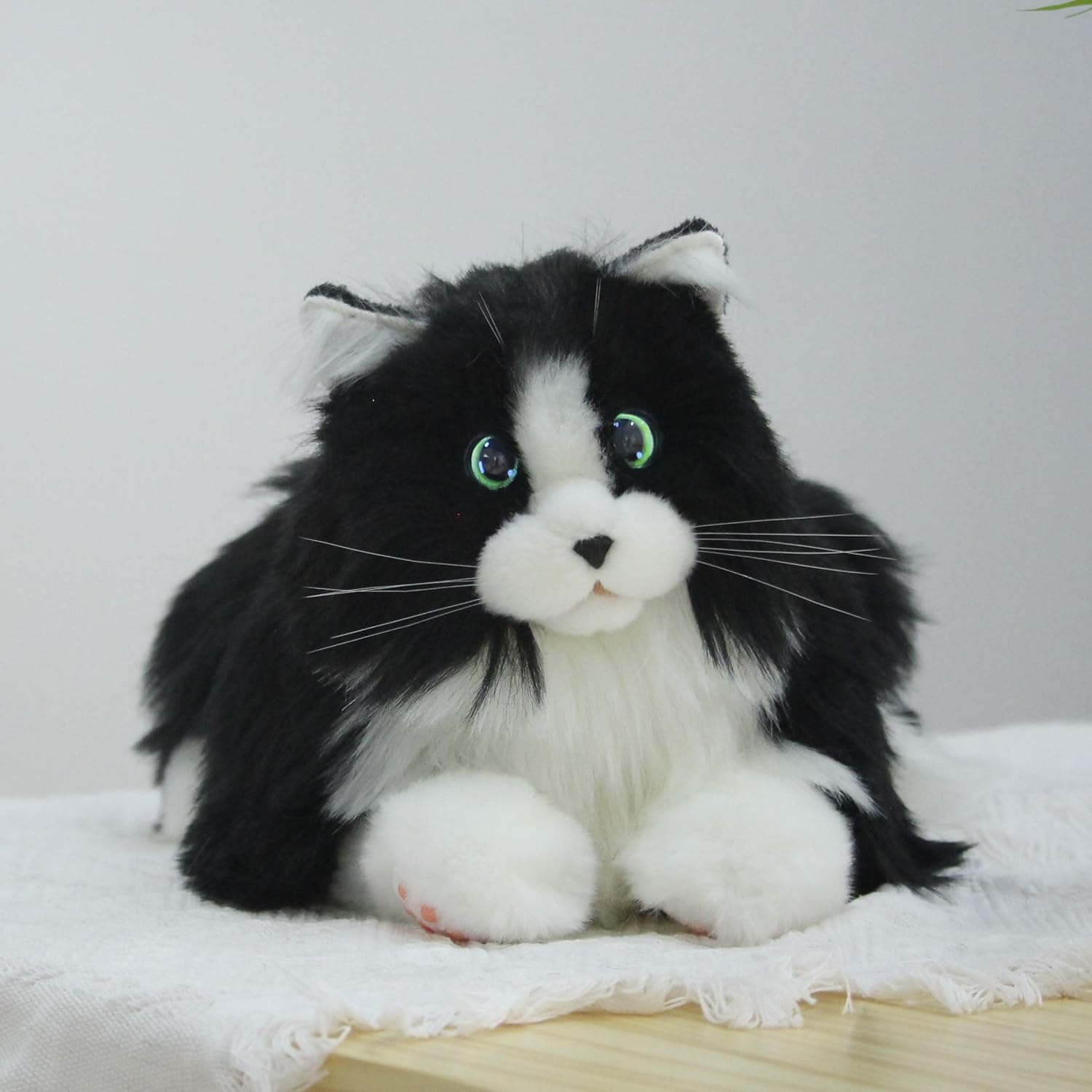 metaCat noir et blanc interactif avec fourrure douce hypoallergénique