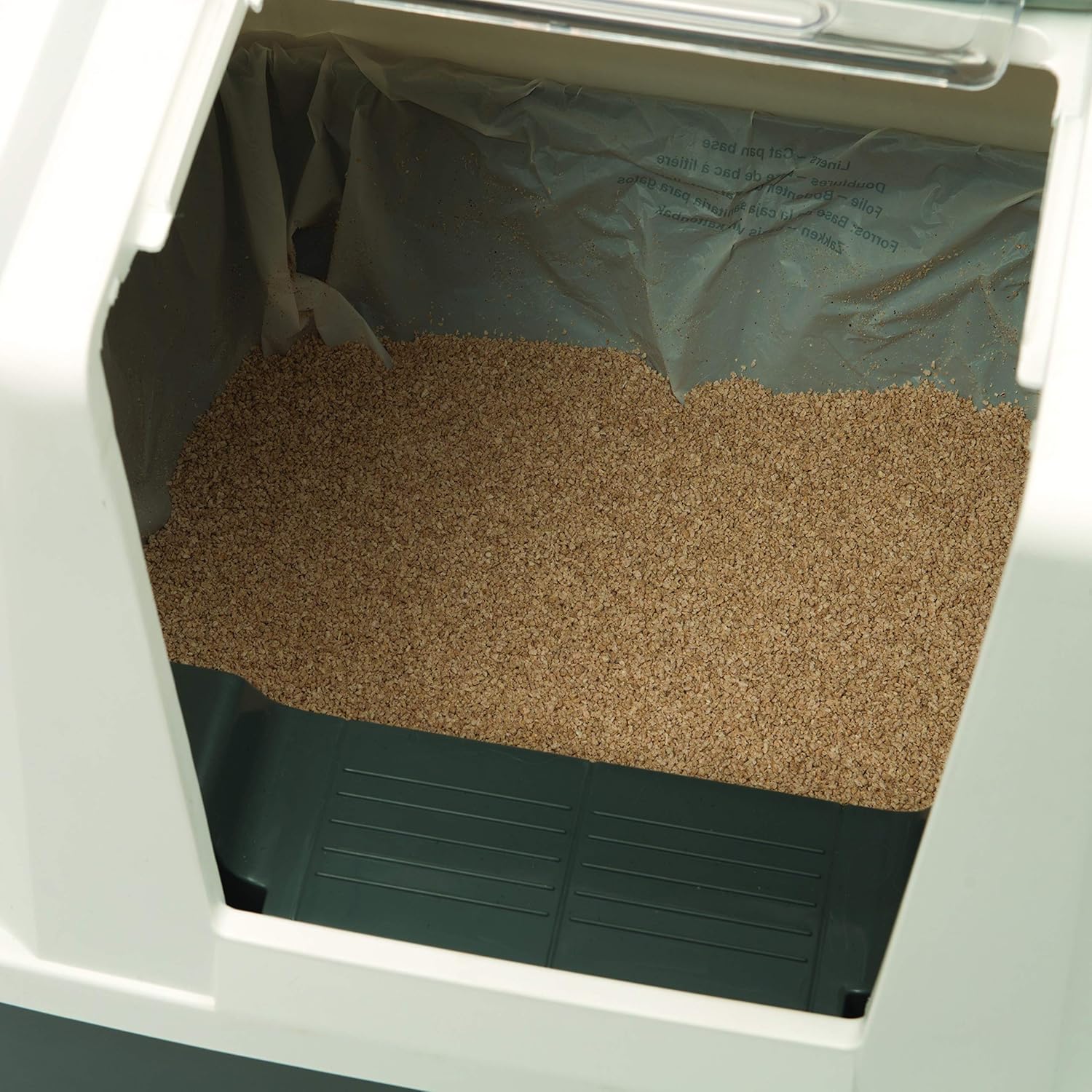 Vue du filtre à charbon maison de toilette Catit SmartSift