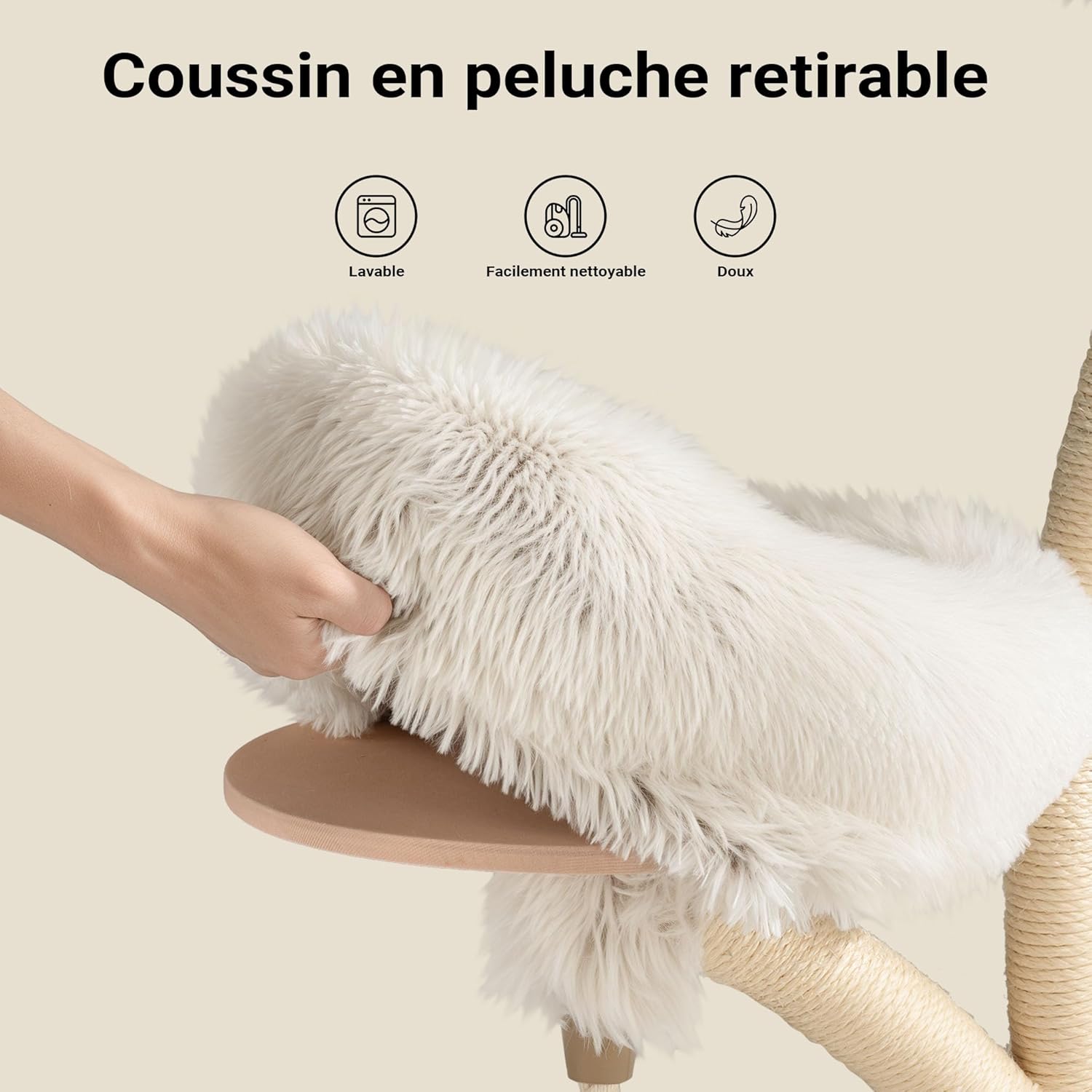 Niche douillette en peluche beige sur arbre à chat Fudajo