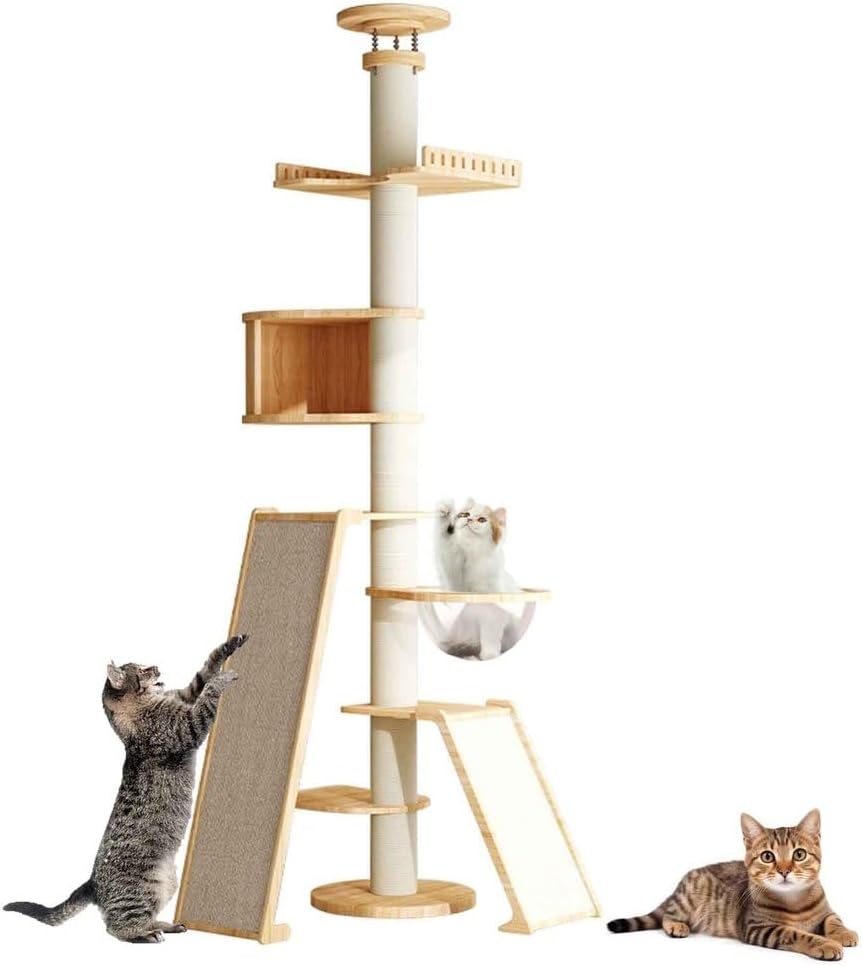 arbre à chat bois clair intérieur moderne