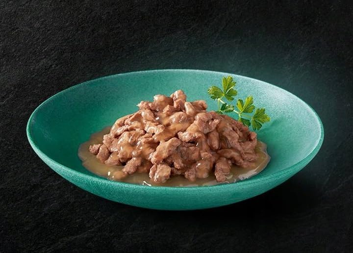 Nourriture humide chaton innovation : multipack 40x85g poulet sauce félin haut de gamme.