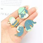 Pin’s chat blanc allongé sur planète, lot de broches pour femme et fille