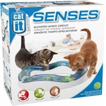 Chat en pleine chasse sur la piste Catit