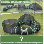 Aire de jeu extérieur Pawtenda 4 en 1 pour chat avec deux tentes vertes et tunnels hexagonaux.
