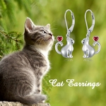 Design délicat et fantaisiste pour les amoureuses des chats.